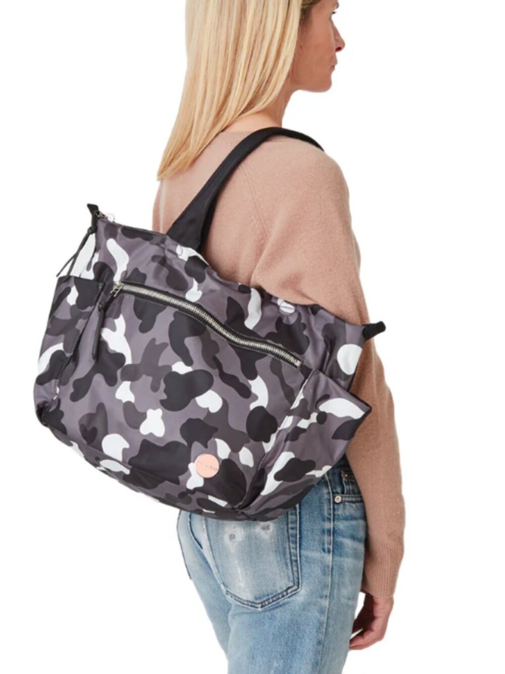 shortyLOVE Tilie Medium Tote Black Camo